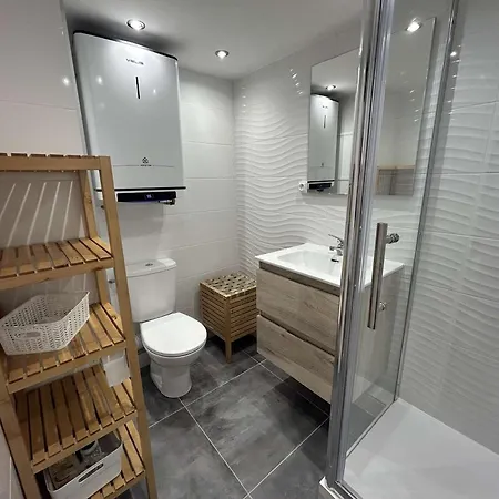 Appt 2 Pieces Climatise Pour 4 Pers, - Fr-1-250-314